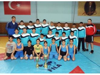 Altındağ Belediyesi İşitme Engelliler Güreş Takımı Tiflis’i Fethedecek