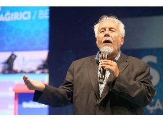 Yazar Mahmut Toptaş: “İnsandan Değil, Allah’tan Korkalım”