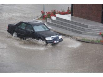 Kırşehir Belediyesi Aralıklı Yağış İçin Uyardı