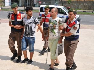 Alanya’da 1 Kilo Eroin İle 9 Bin Adet Uyuşturucu Hap Ele Geçirildi