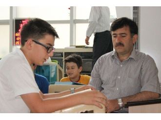 Çocuklar Kur’an Öğreniyor
