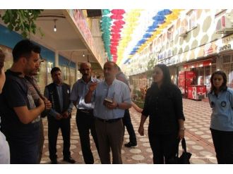 Silopi’de Sanat Sokağı Şemsiyeler İle Süslendi