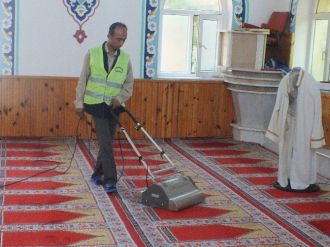 Germencik’te Camiler Temizleniyor