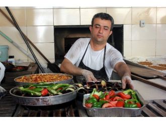 Ramazan’da Fırıncılardan Yemeğe Özel Ekmek