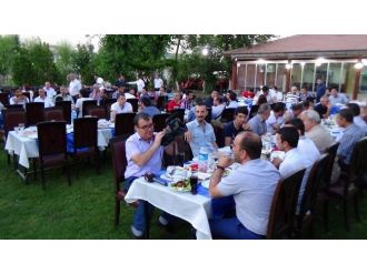 Diyarbakır Basını İftar Yemeğinde Bir Araya Geldi