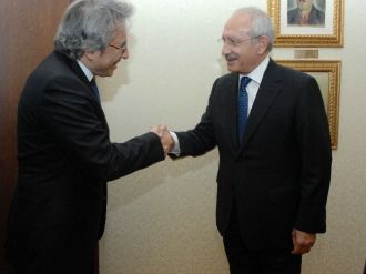 Kılıçdaroğlu, Cumhuriyet Gazetesi Yöneticilerini Kabul Etti