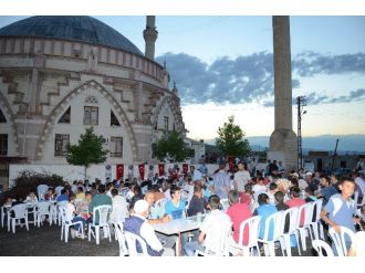 Darende Belediyesi’nden Mahallelerde İftar