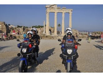 Turizm Bölgelerine Jandarma Motorize Tim