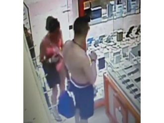 Muğla’da Hırsızlık Yapan İngiliz Çift Yakalandı