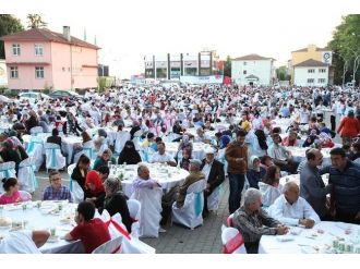 Hendek Kardeşlik Sofralarında Buluşuyor