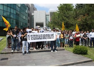 Haklarında Soruşturma Açılan Öğrenciler, Öğrenci Belgelerini Yaktı