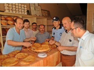 Mustafakemalpaşa’da Fırınlara ’Gramaj Ve Hijyen’ Denetimi