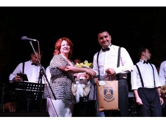 Turgutreis Meydanı’nda Anma Konseri