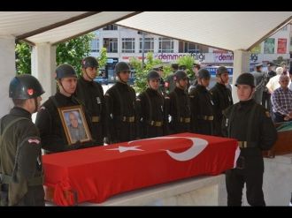 Kore Gazisi İsmail Okur Son Yolculuğuna Uğurlandı