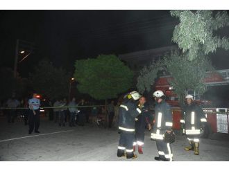 Afyonkarahisar’da 30 Dairenin Bulunduğu Binada Yangın