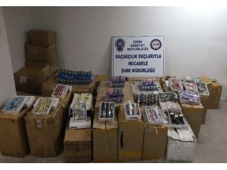 Gümrük Kaçağı Saatlere Polis El Koydu