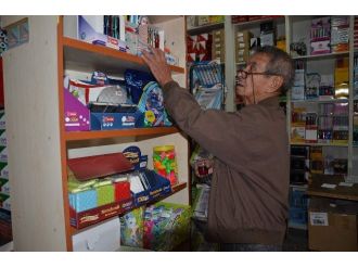 Okullar Kapanmasıyla Kırtasiyelerin İşleri Azaldı