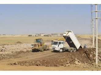 Diyarbakrı Büyükşhir Belediyesi Yol Çalışmalarını Hızlandırdı