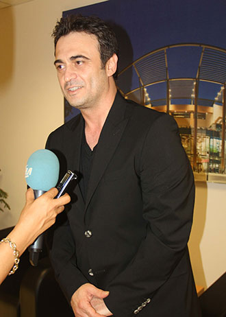 Kutsi İçin Önce Müzik Sonra Oyunculuk 