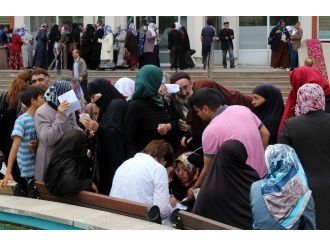 Erzurum’da Dar Gelirli Ailelere Ramazan Yardımı