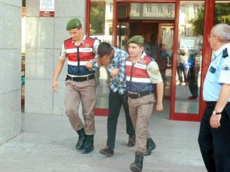 Antalya’da Uyuşturucu Zanlıları Tutuklandı