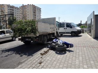Simit Almaya Gidiyordu, Kazada Öldü