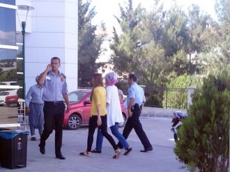 Adıyaman’da Şiddet Gördüğünü İddia Eden Kadın Polis Merkezine Götürüldü