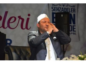 Ünlü Hafızlar Kulakların Pasını Sildi
