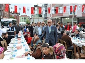 Başkan Yılmaz Kavaklılar İle İftarda Buluştu