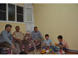 Vali Süleyman Tapsız, Elbeyli Kampında Suriyeliler İle İftar Yaptı
