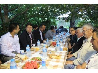 Milletvekili Yılmaz Tunç Ulus’ta İftar Sofrasına Konuk Oldu
