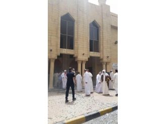 Kuveyt’te Camiye Bombalı Saldırı: En Az 5 Ölü