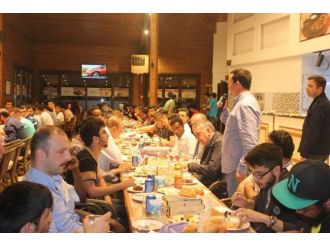 Başkan Toçoğlu Ümmet İftarına Katıldı