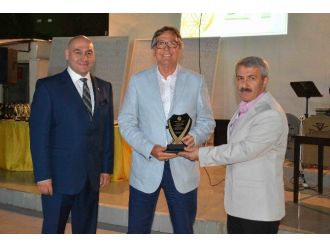 Akhisar Ticaret Borsası’ndan En Çok İşlem Yapan Firmalara Ödül