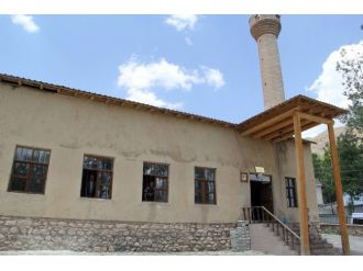 Abdülhakim Arvasi Hazretlerinin Hatırası Olan Cami İbadete Açıldı