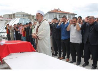 Doğu Türkistan’da Öldürülen 28 Uygur Türkü İçin Gıyabi Cenaze Namazı Kılındı