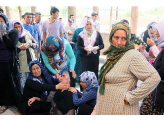 Kobani’de Ölenler Yakınları Tarafından Teşhis Ediliyor