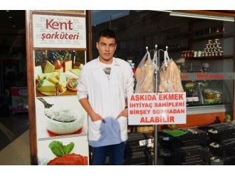 Kula’da ’Askıda Ekmek’ Kampanyası
