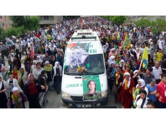 Aysel Engin’in Cenazesini Kadınlar Omuzladı