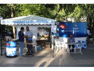 Adıyaman Üniversitesi Demokrasi Parkında Tanıtım Yapıyor