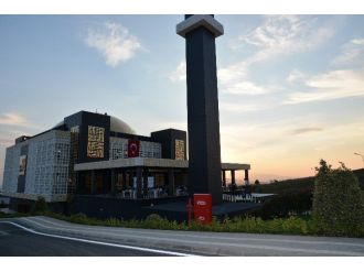 Gosb Camii Törenle İbadete Açıldı