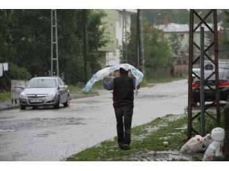 Ardahan’da Sağanak Sele Neden Oldu
