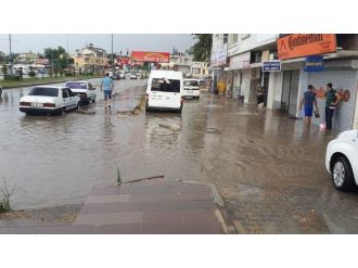 Osmaniye’de Şiddetli Yağmur Su Baskınlarına Neden Oldu