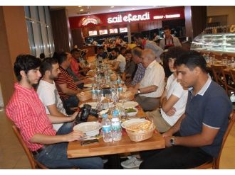 Siirt Park Avm’den Basınına İftar Yemeği