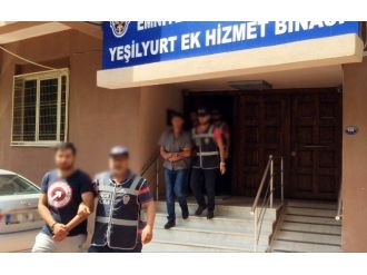 Göçmen Kaçakçılarına Polisten Darbe