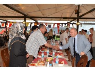 Vali Çakacak, Şehit Aileleri Ve Gazilerle İftarda Buluştu