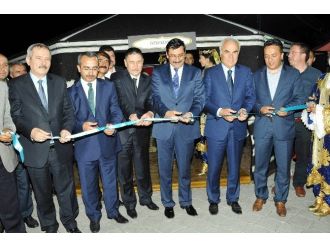 Keçiören Belediyesi Uluslararası Ramazan Etkinliklerinde Özbek Rüzgarı