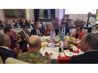 Kosovalılar Türk Partisinin İftarında Buluştu