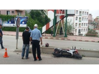 Bilecik’te Kamyon İle Motosiklet Çarpıştı, 1 Yaralı