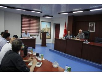 Bayburt’ta Doğaltaş Üretim Merkezinin Aylık İzleme Toplantısı Yapıldı